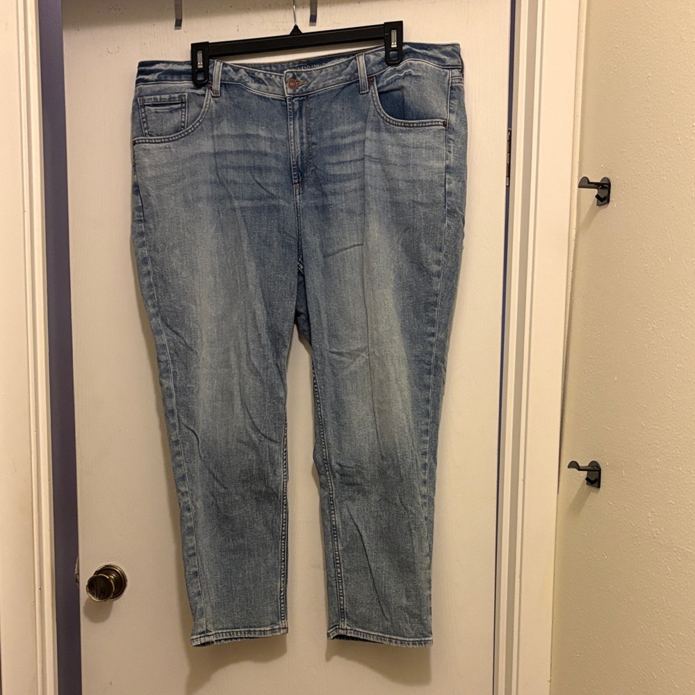 Chico's Light Wash Ankle Jeans